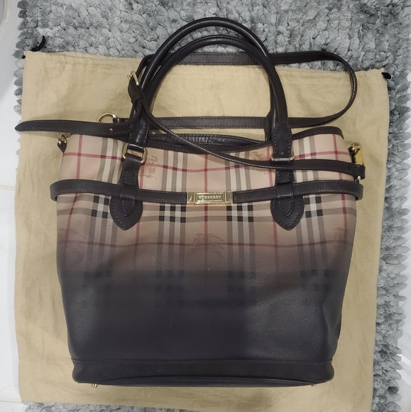 Burberry Handbags - Burberry Haymarket tote bag